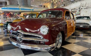 Ford-Custom-woody-wagon-1949-custom-3