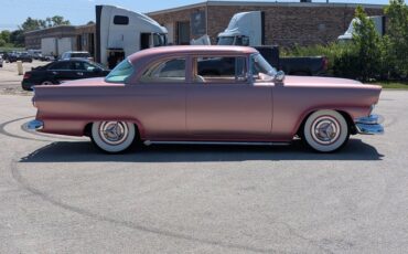 Ford-Customline-1956-Frosted-Rose-White-17