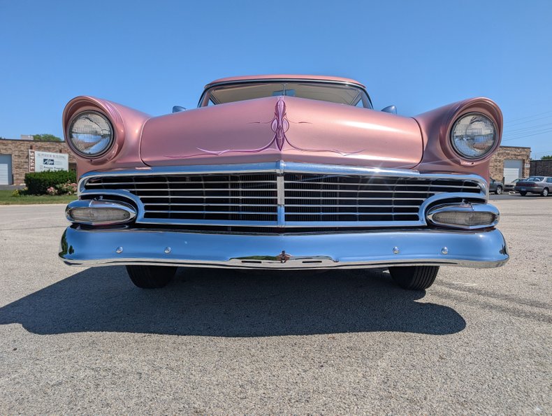 Ford-Customline-1956-Frosted-Rose-White-24