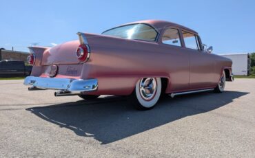 Ford-Customline-1956-Frosted-Rose-White-31