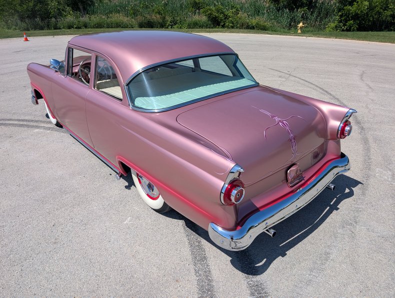 Ford-Customline-1956-Frosted-Rose-White-34