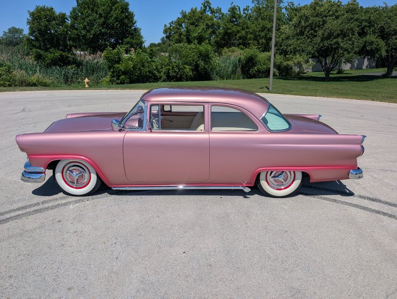 Ford-Customline-1956-Frosted-Rose-White-36