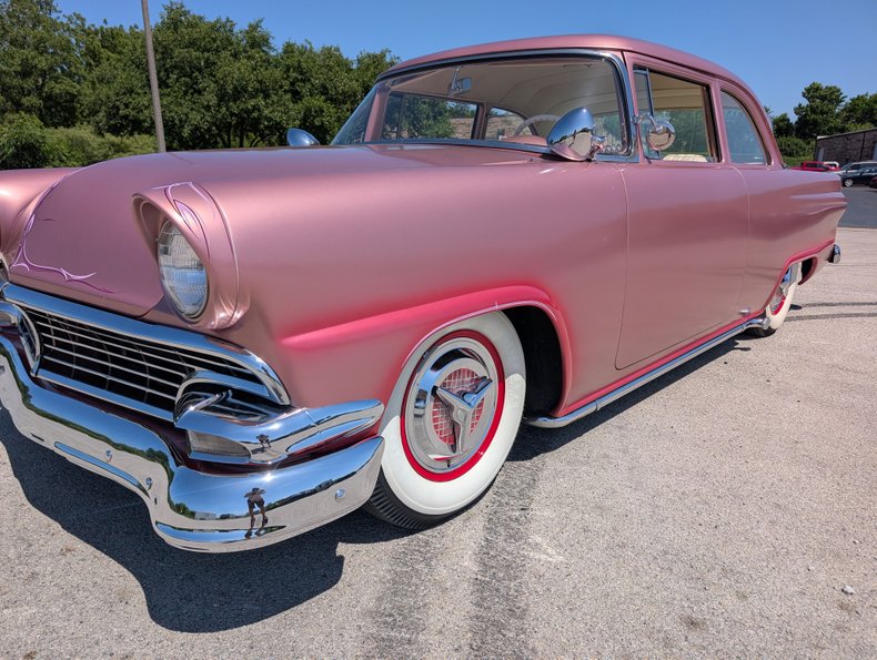 Ford-Customline-1956-Frosted-Rose-White-38