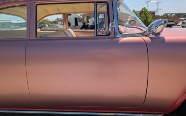 Ford-Customline-1956-Frosted-Rose-White-4
