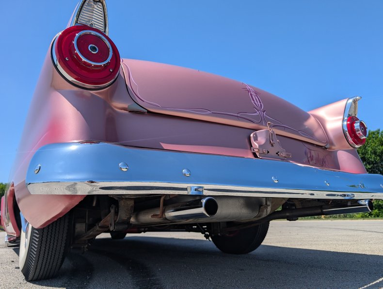 Ford-Customline-1956-Frosted-Rose-White-44