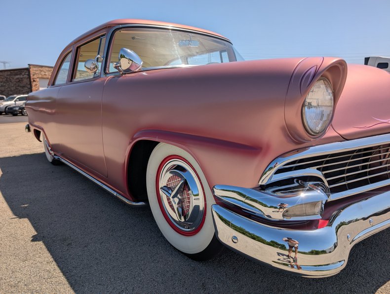 Ford-Customline-1956-Frosted-Rose-White-6