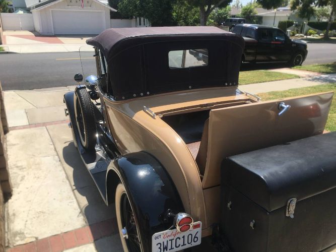 Ford-Deluxe-1929-Custom-5