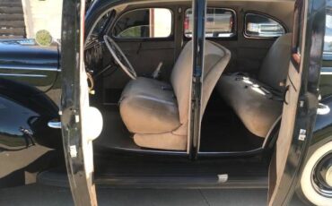 Ford-Deluxe-1939-4