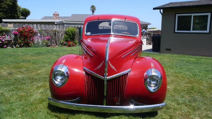 Ford-Deluxe-1939-Red-18