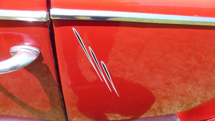 Ford-Deluxe-1939-Red-3