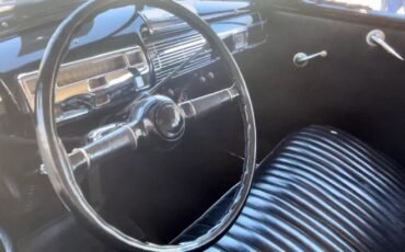 Ford-Deluxe-1940-1
