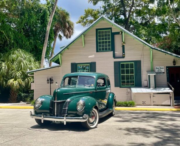 Ford-Deluxe-1940-4