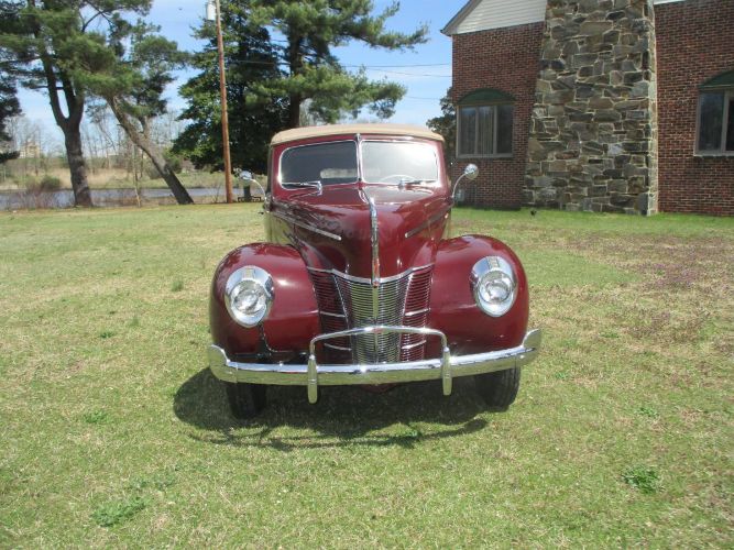 Ford-Deluxe-1940-5