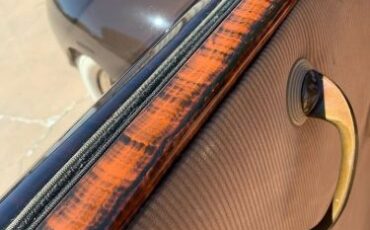 Ford-Deluxe-1940-Black-Tan-16