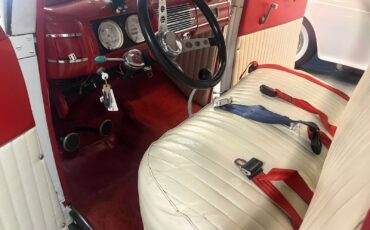 Ford-Deluxe-1940-Custom-15