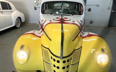 Ford-Deluxe-1940-Custom-5