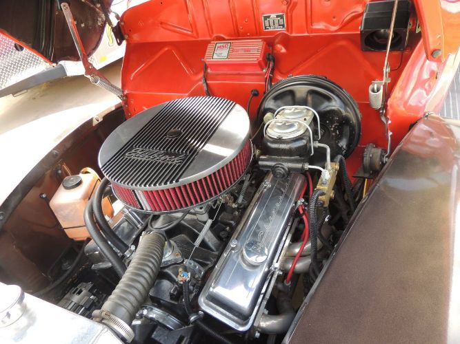 Ford-Deluxe-1940-Orange-2