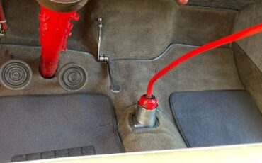 Ford-Deluxe-1940-Red-7