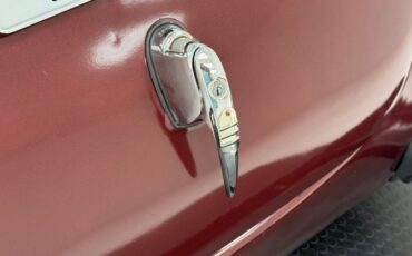 Ford-Deluxe-1940-Ruby-Red-Pearl-Black-26