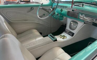Ford-Deluxe-1941-11