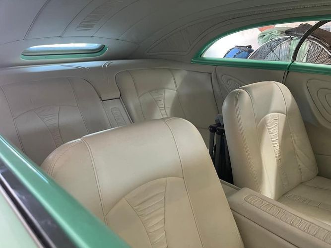 Ford-Deluxe-1941-13