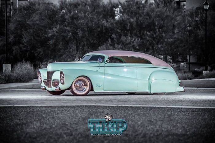 Ford-Deluxe-1941-14