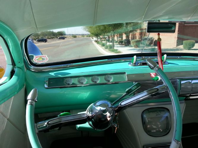 Ford-Deluxe-1941-2