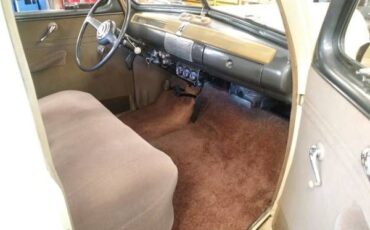 Ford-Deluxe-1941-3