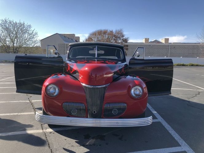 Ford-Deluxe-1941-5