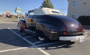 Ford-Deluxe-1941-7