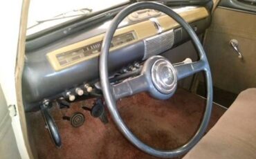 Ford-Deluxe-1941-7