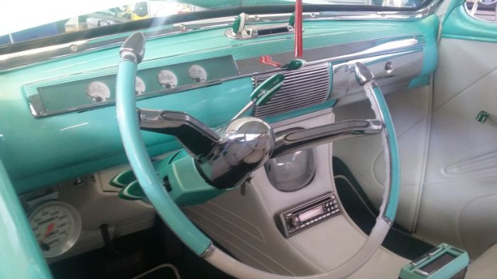 Ford-Deluxe-1941-8