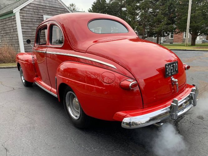Ford-Deluxe-1946-17