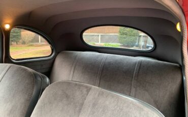 Ford-Deluxe-1946-9