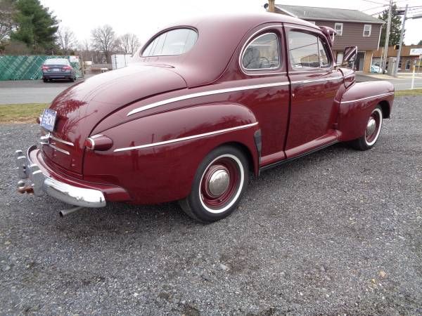 Ford-Deluxe-1947-1