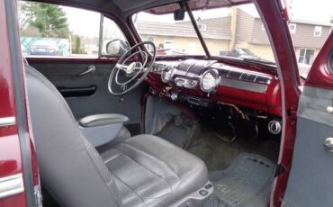 Ford-Deluxe-1947