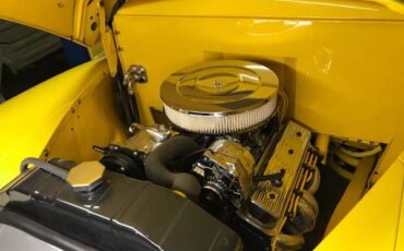 Ford-Deluxe-1947-3