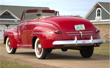 Ford-Deluxe-1947-Convertible-15
