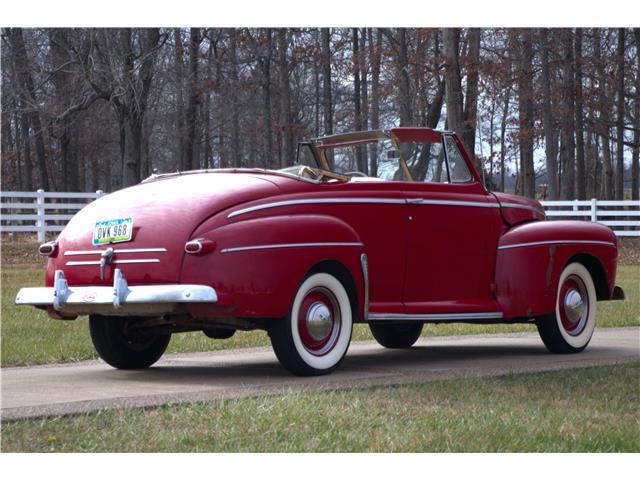 Ford-Deluxe-1947-Convertible-16