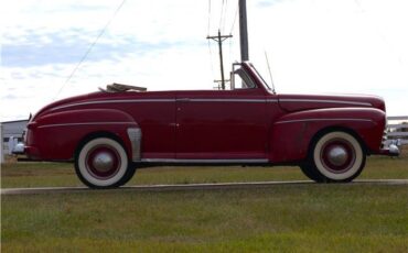 Ford-Deluxe-1947-Convertible-17