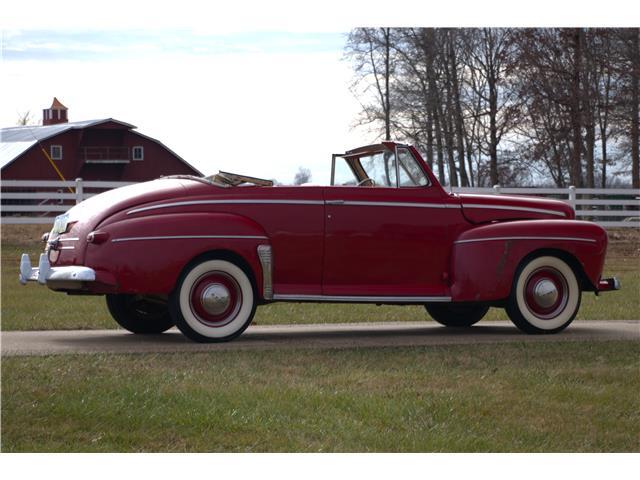Ford-Deluxe-1947-Convertible-28