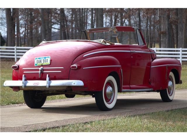 Ford-Deluxe-1947-Convertible-4
