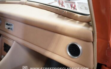 Ford-Deluxe-1947-Tangerine-Orange-Tan-43