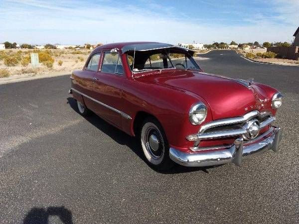 Ford-Deluxe-1949