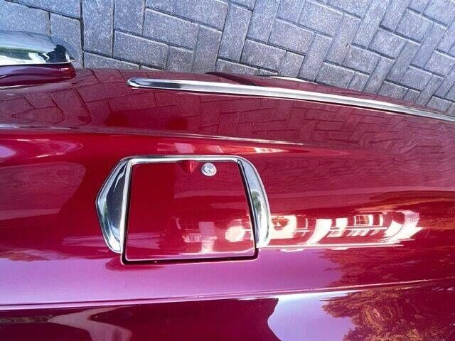 Ford-Deluxe-1950-Matador-Red-RedBlack-Leather-18