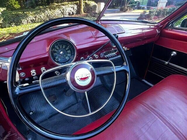 Ford-Deluxe-1950-Matador-Red-RedBlack-Leather-21