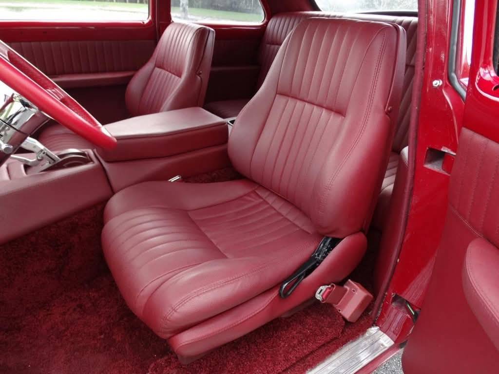 Ford-Deluxe-1950-red-1