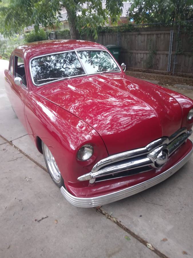 Ford-Deluxe-1950-red-13