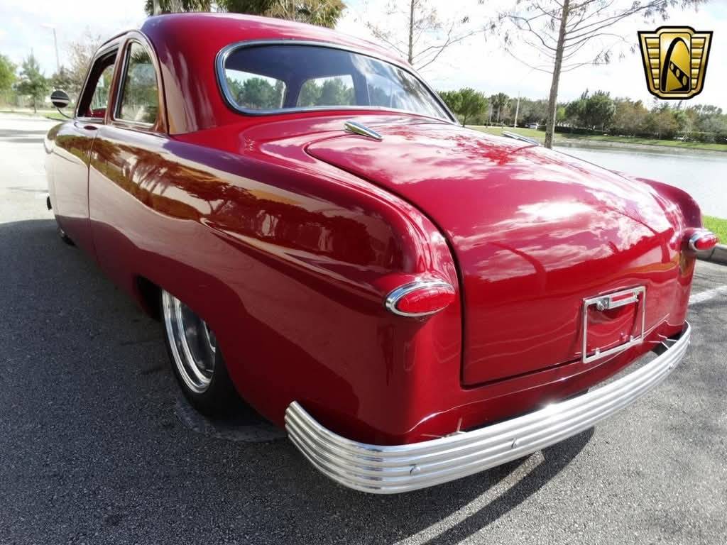 Ford-Deluxe-1950-red-5