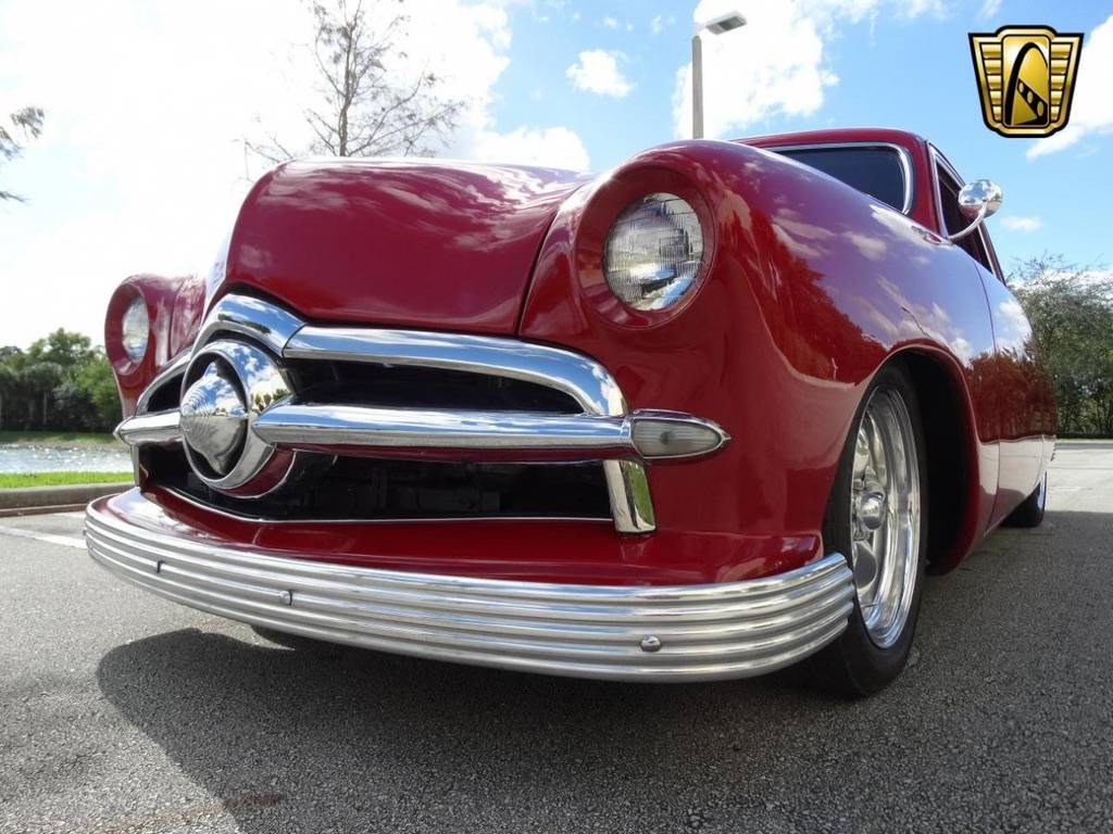 Ford-Deluxe-1950-red-7